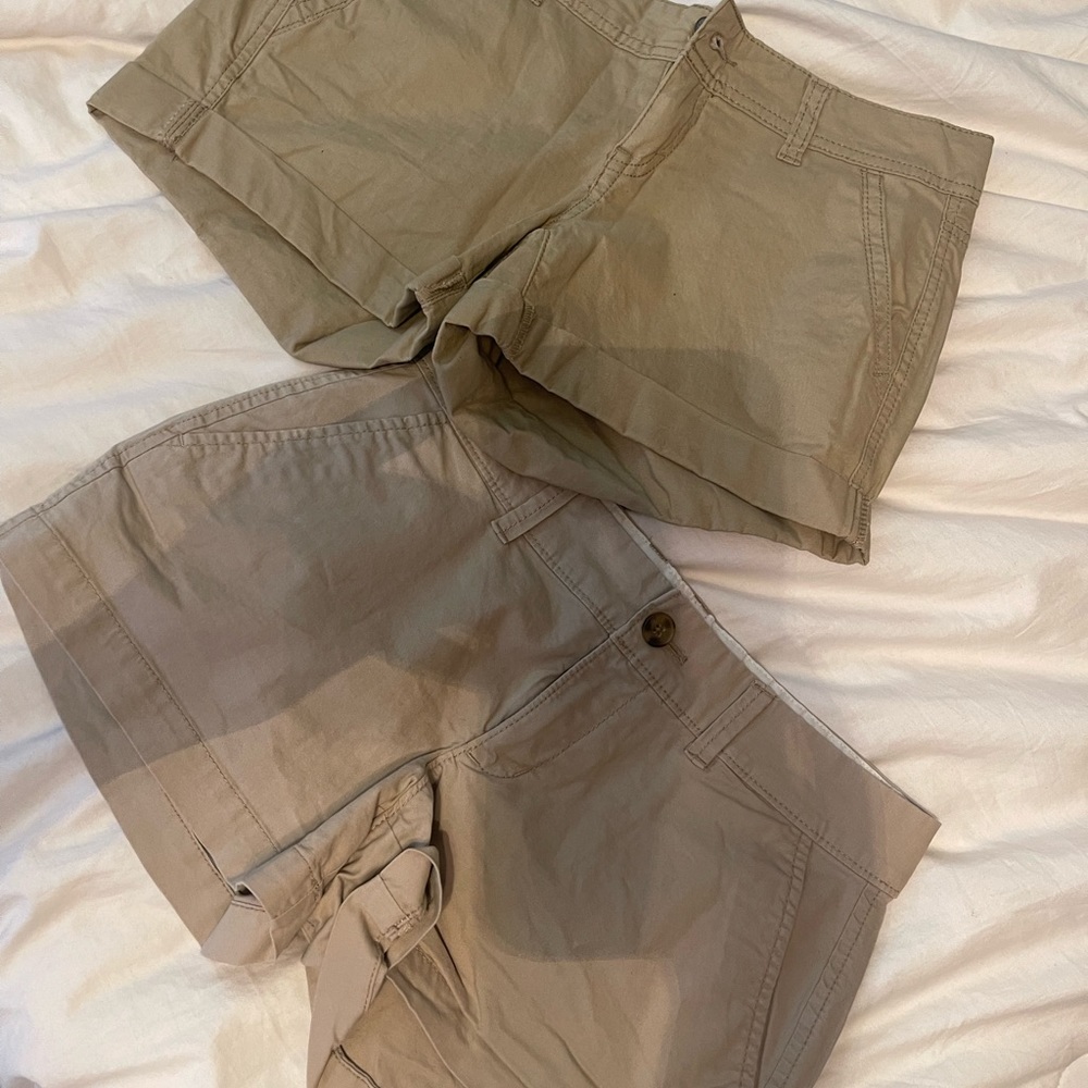 khaki shorts